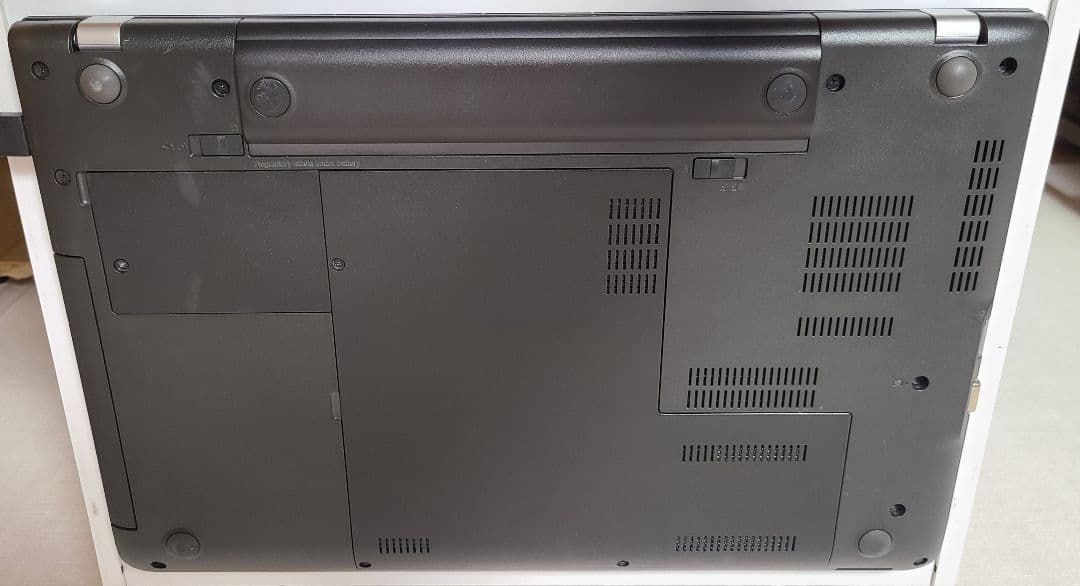 ThinkPadE560 i5第6世代 メモリ16　SSD　FHD Win11