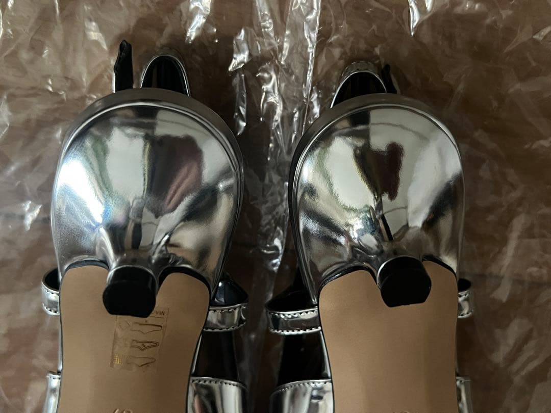 アルタイル＊シルバー ポインテッドトゥ ミュール　37