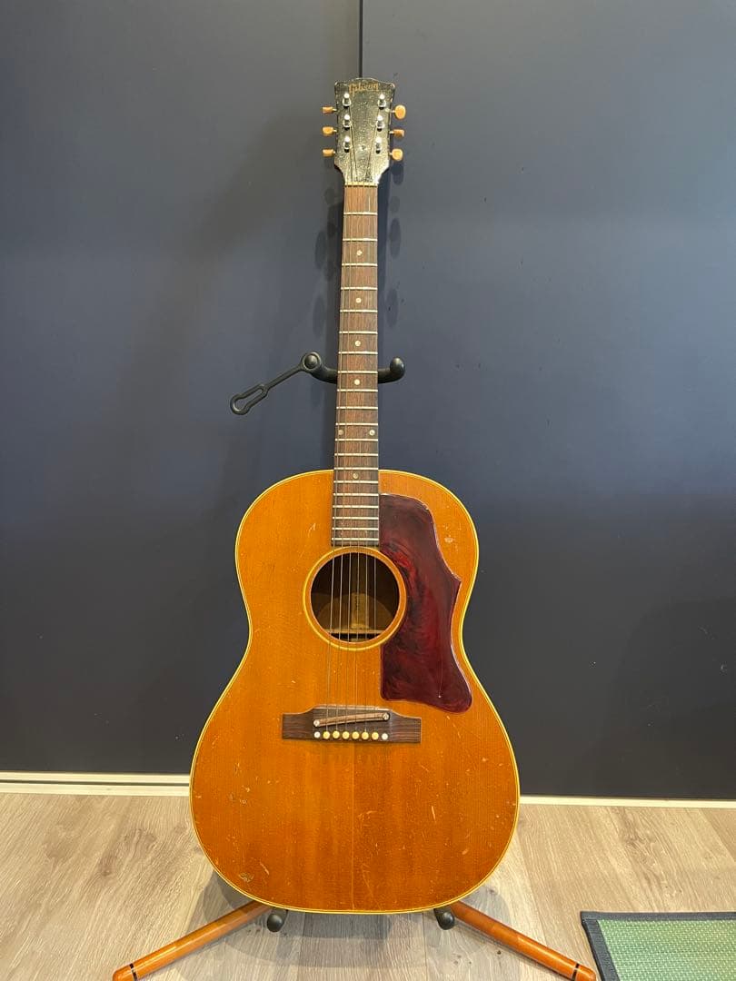 Gibson アコースティックギター ハードケース付き　b-25 1967年製