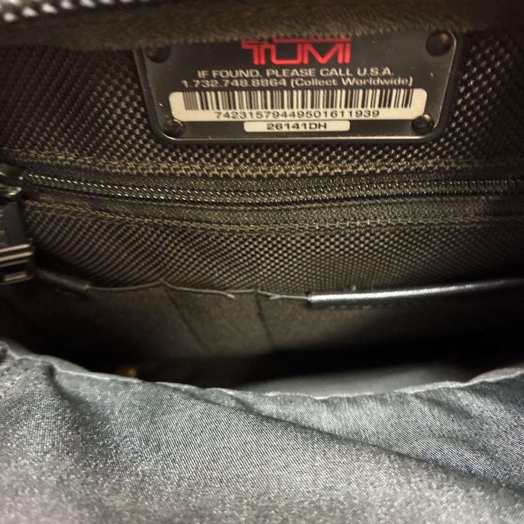 ビジネスバッグ ブラック 収納力高