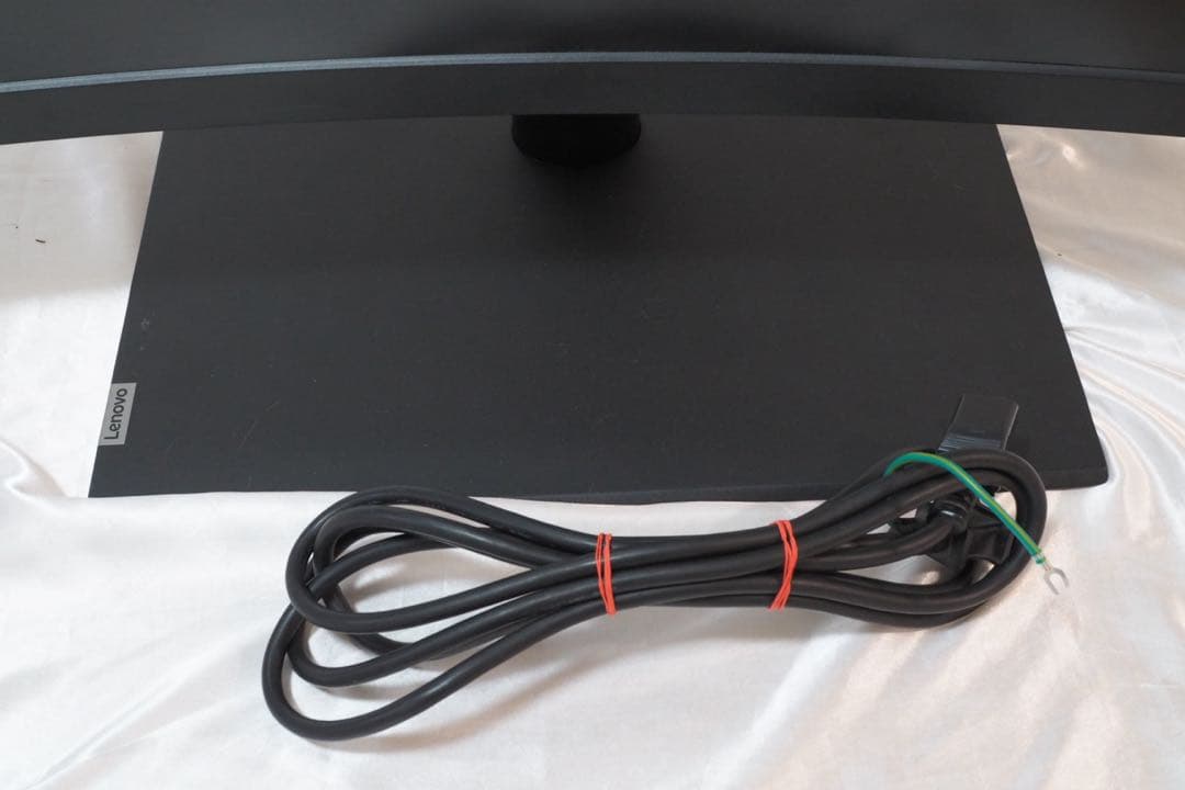 Lenovo 43.4インチ ウルトラワイド曲面モニター