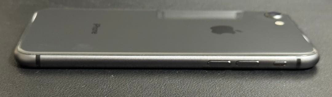 iPhone8 256GB バッテリー最大容量77%