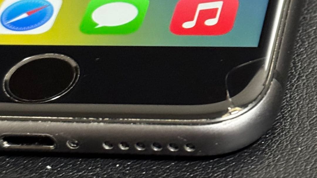 iPhone8 256GB バッテリー最大容量77%