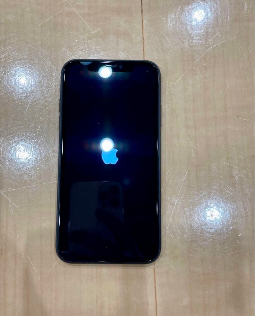 iPhone 11 64GB 充電最大容量77% 匿名発送　SIMフリー