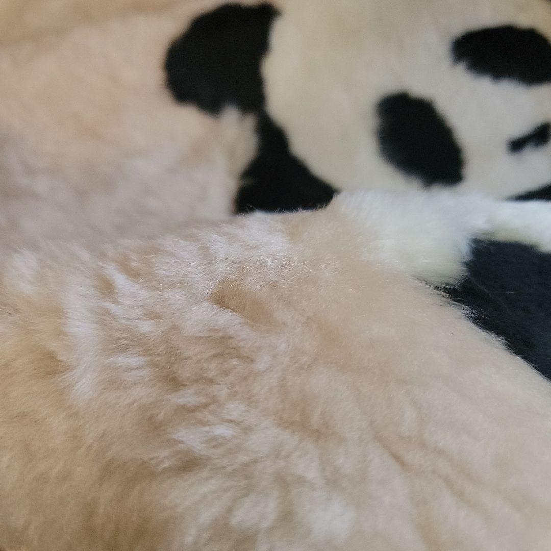 ご契約済みです！　3枚　ムートンラグマット　パンダ座布団ヴィンテージ倉庫片付け品