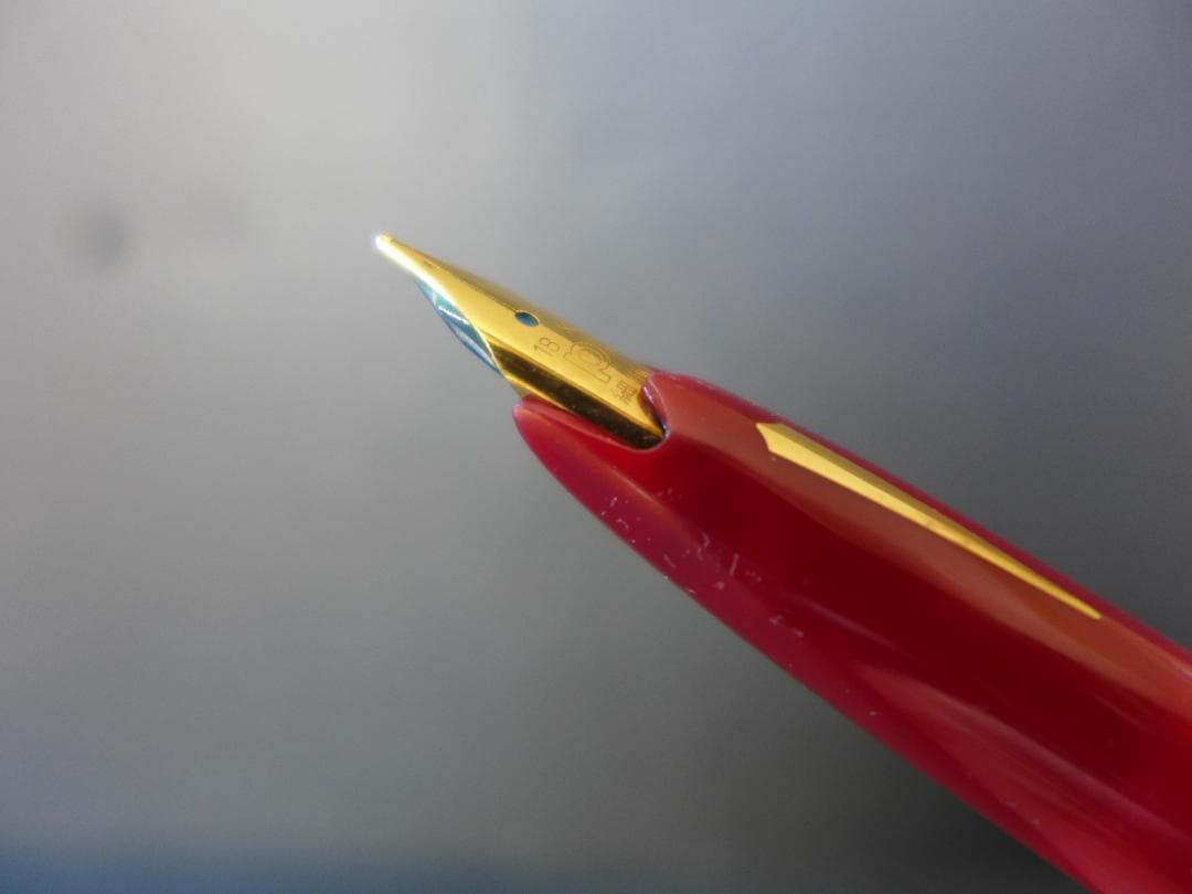 時代物　プラチナ万年筆　金属・皮製　ペン先:18K細軟 18 プラチナ　レトロ