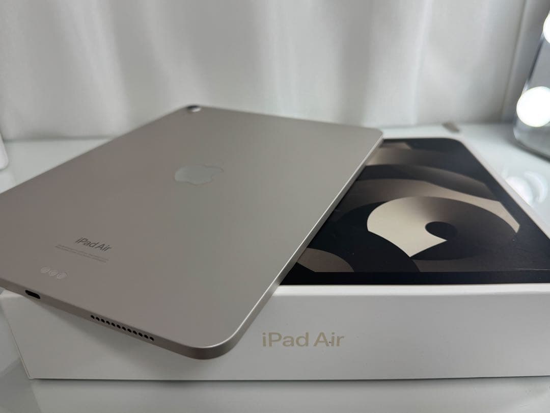 Apple iPad Air (第5世代)64GBスターライトPencil 付き