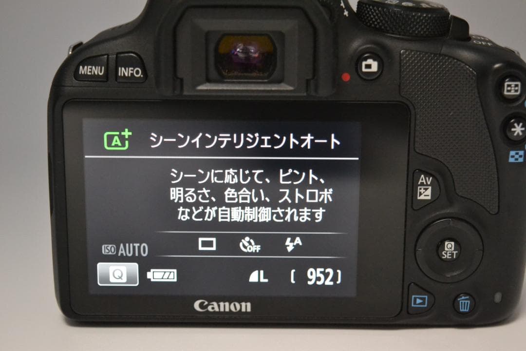 ■ 美品 ■ キャノン　Canon Kiss X7 ダブルズームキット バッグ付