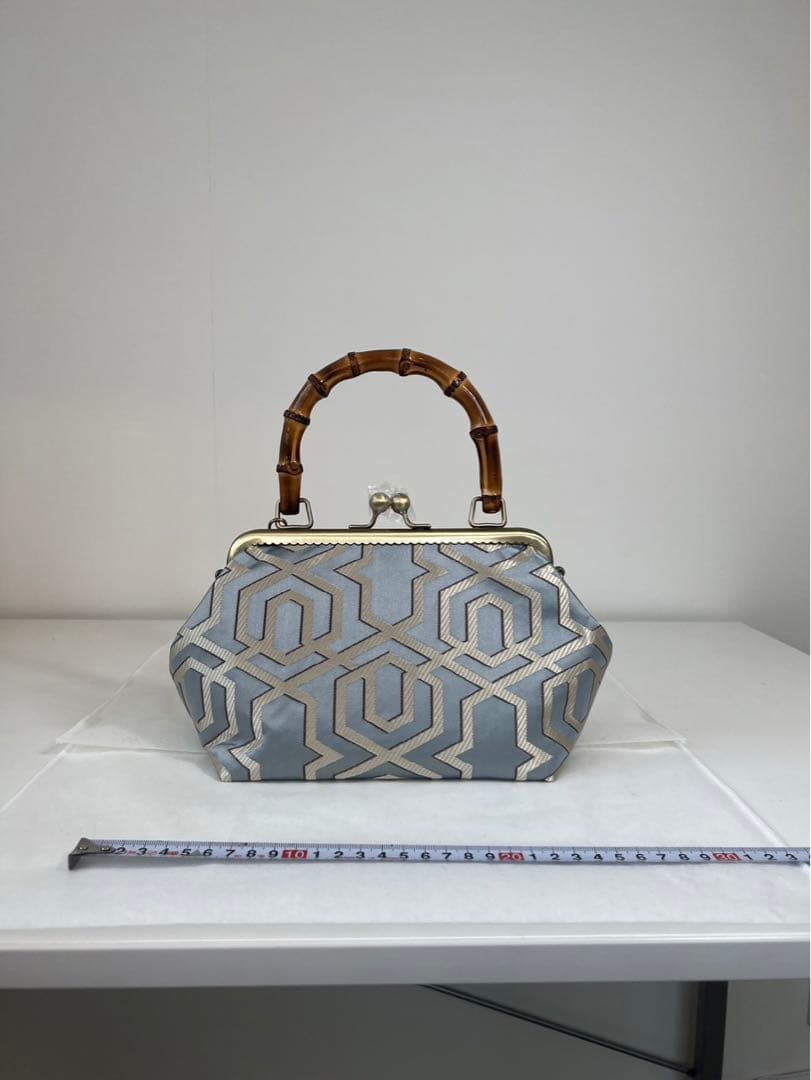 Ｋ　バンブーバッグ　斜めがけ　シルバー　グレー　和装　洋服