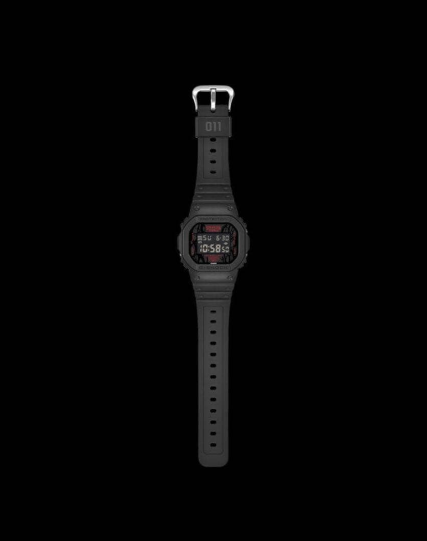 時計 G-SHOCK STRANGER THINGS DW-5600STT-1JR