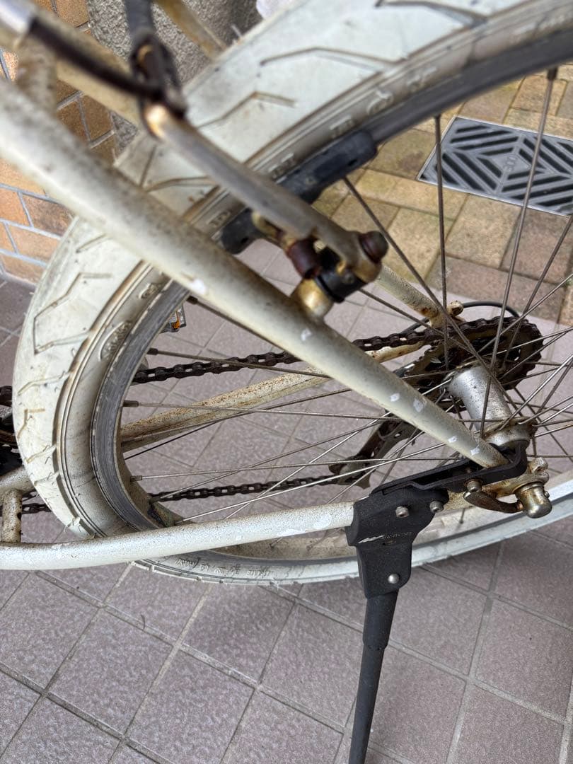 PEUGEOT クロスバイク ホワイトタイヤ VADERサドル