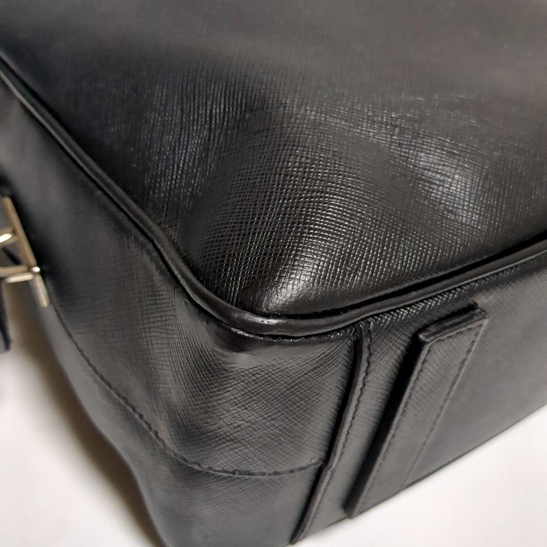 ✨PRADA✨ビジネスバッグ サフィアーノ 三角ロゴ nero レザー