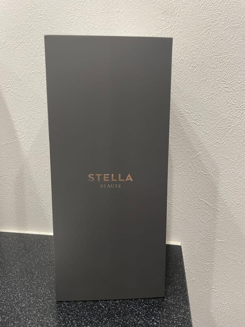 STELLA BEAUTE レザー&EMS リフトブラシ PRO