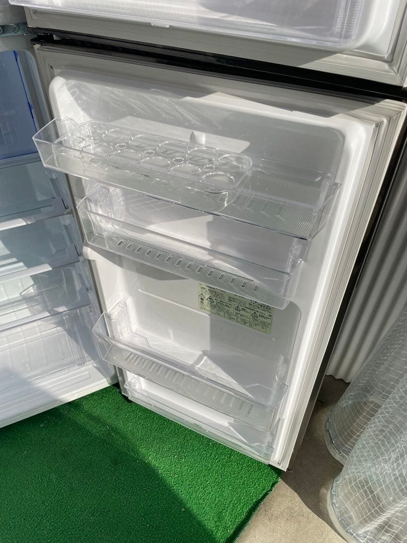 921 シャープ おしゃれシルバー 2ドア冷蔵庫 225L トップフリーザー