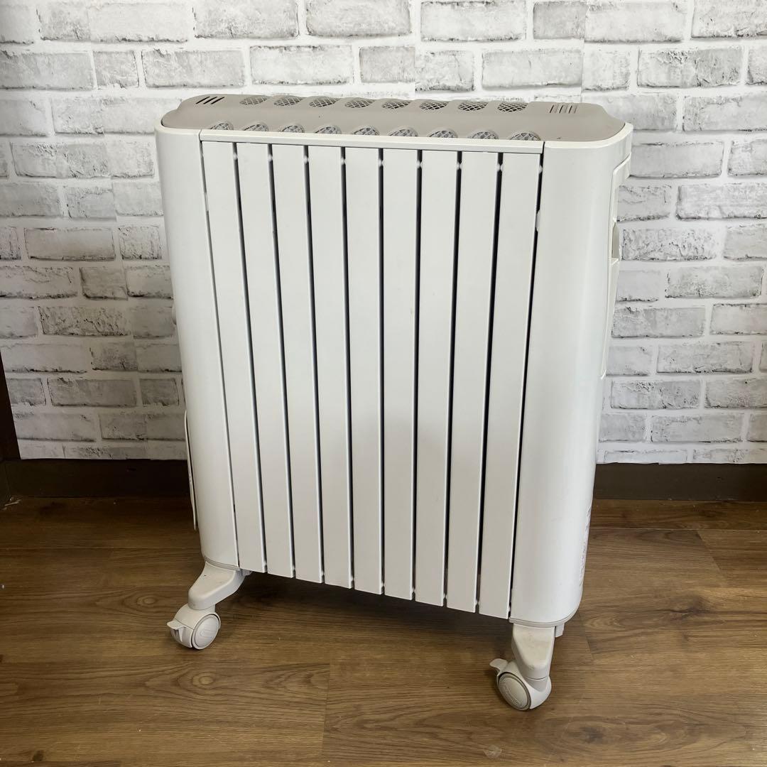 B-壁 デロンギ ベルカルド オイルヒーター 10〜13畳用 家電 ホワイト