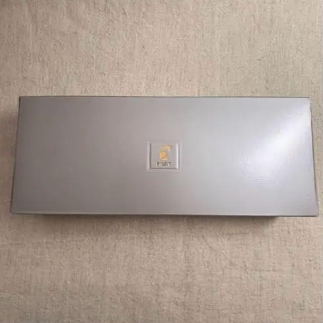 PILOT パイロットCUSTOM カスタム ８２３　14K 585 B太字