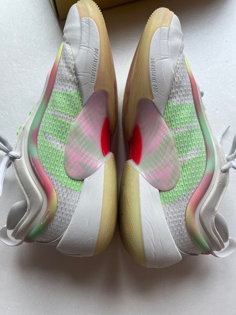 Adidas D.O.N. Issue 6 Footwear White 箱付き