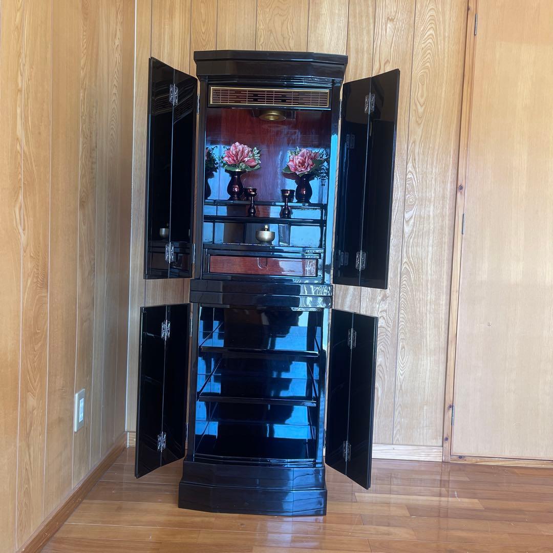 【黒さくら花びら綺麗】中古仏壇　ミニ仏壇　モダン仏壇　漆調仏具