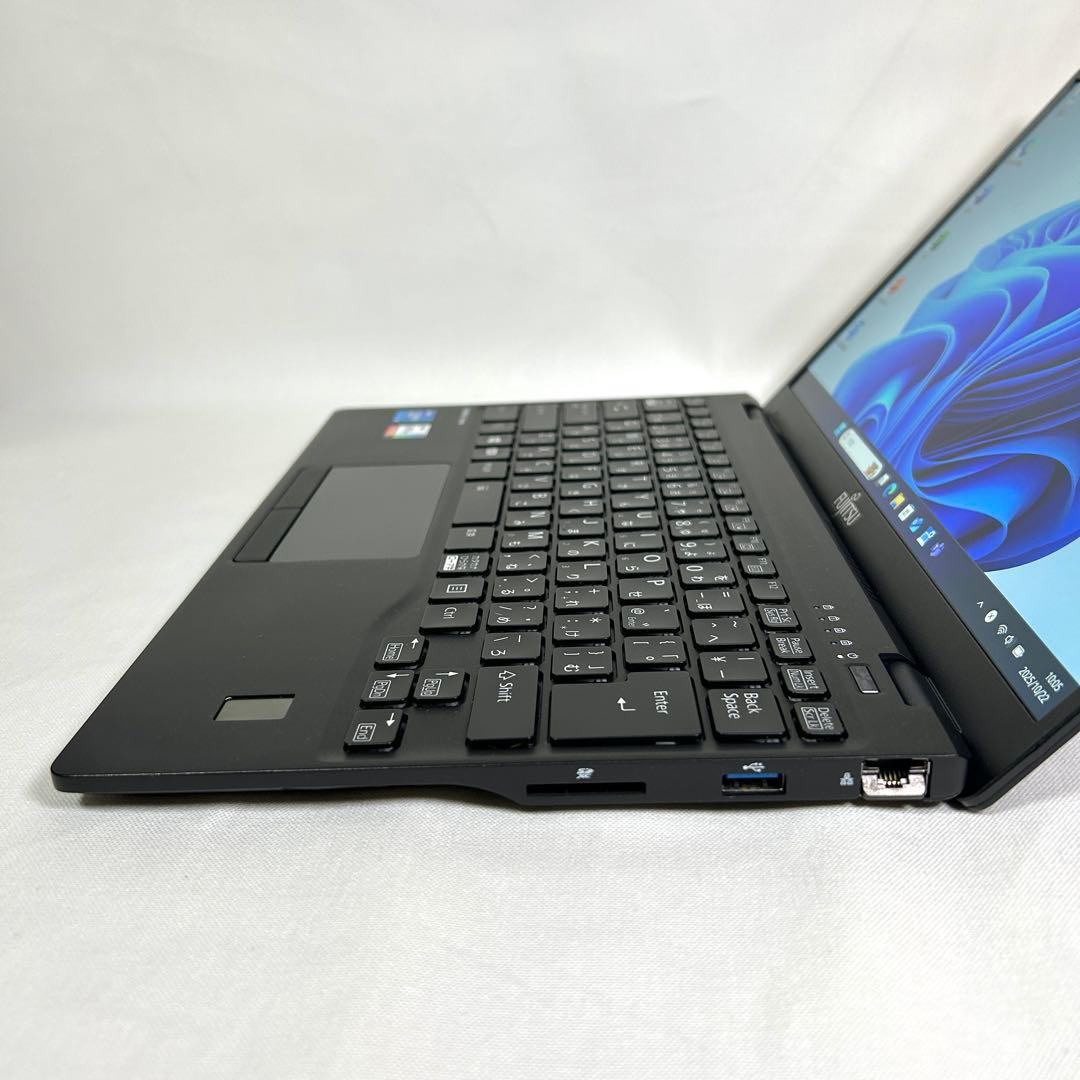 美品 富士通 LIFEBOOK U9311/F LTE i5 256GB 軽量