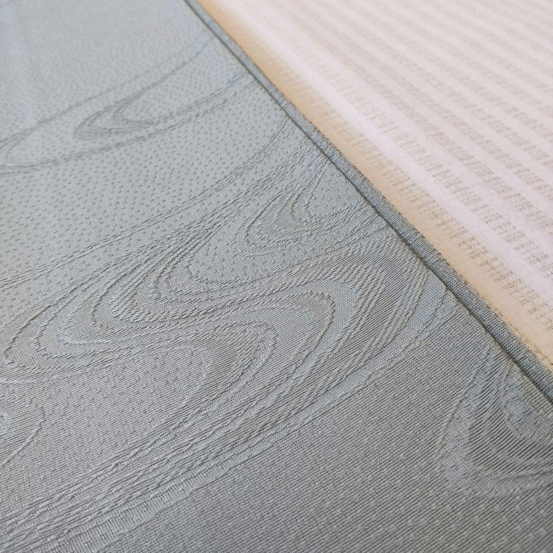 【色無地】未使用品✣上品で透明感ある薄青磁 一つ紋 身丈159cm/裄丈66cm