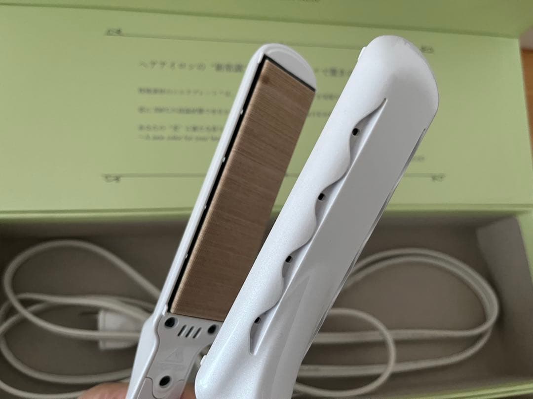 絹女 KINUJO LM-125 ホワイト ストレートヘアアイロン