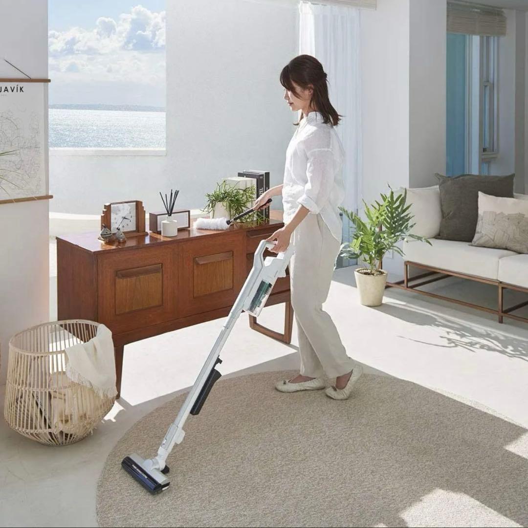 アイリスオーヤマ サイクロンスティッククリーナー SCD-120P-W 新品