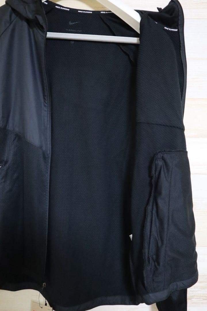 新品　ナイキ　サーマスフィア　マイラー　フーディー　ランニングジャケット