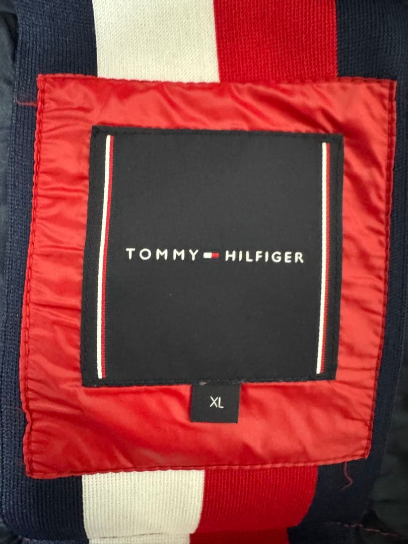 トミーヒルフィガー 赤 ダウンジャケット フード付き ベスト