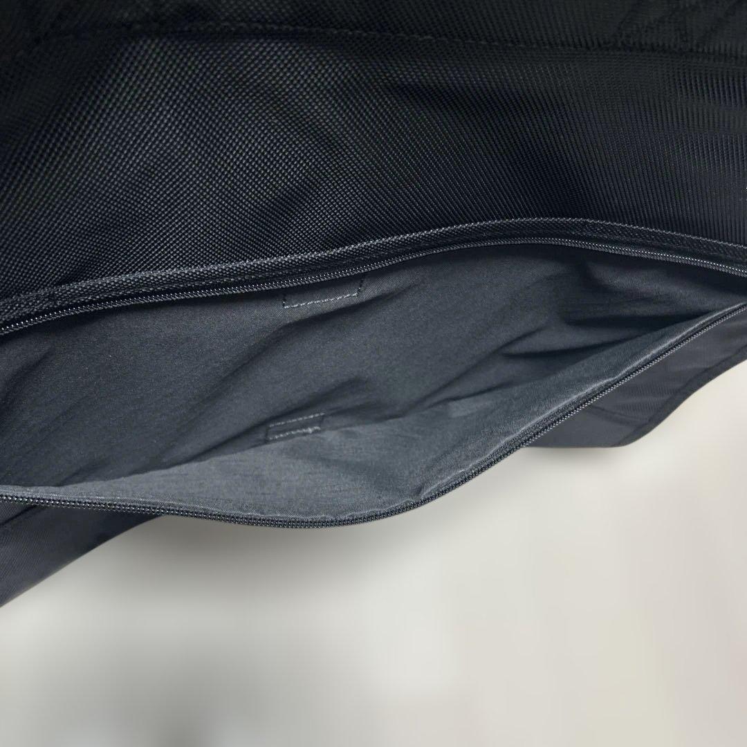 美品　bermas ガーメント　バーマス　ガーメントバッグ