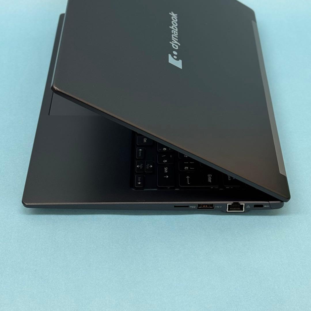 834 美品 dynabook G83/KW 第12世代 16GB office