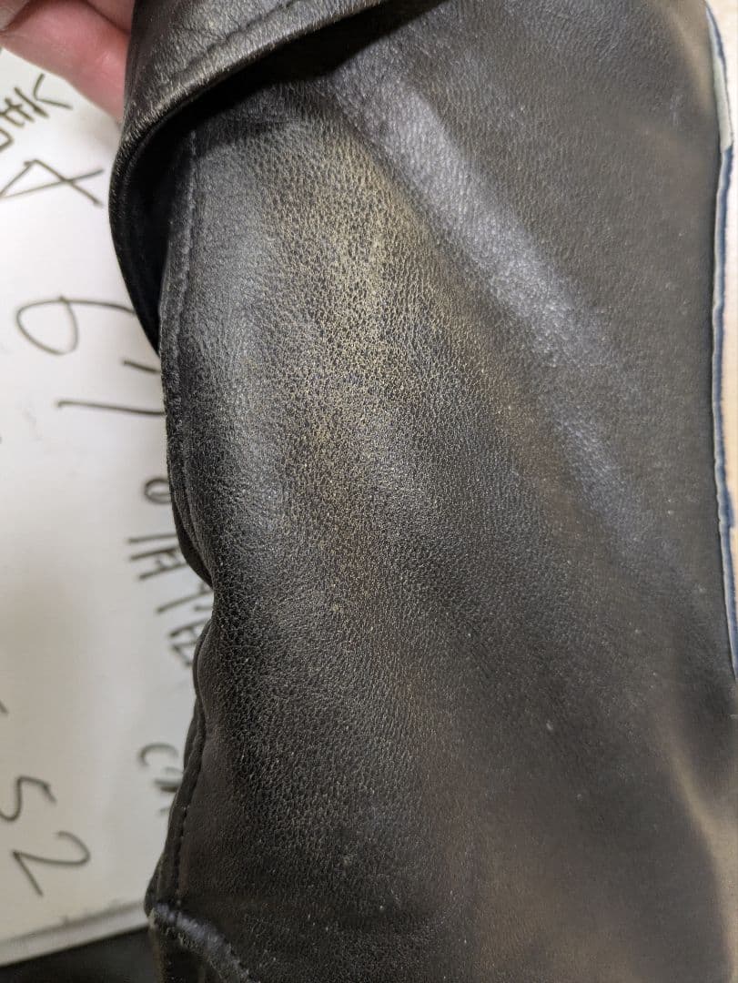 サ*ー様 AVIREX☆オールレザースタジャン