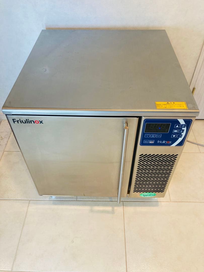 卓上型ブラストチラー　急速冷凍庫100V服部工業 BF030AG 2022年製