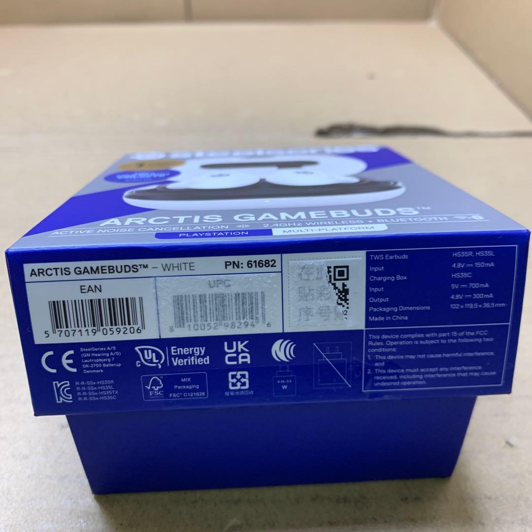 ジャンク　SteelSeries Arctis Gamebuds ホワイト