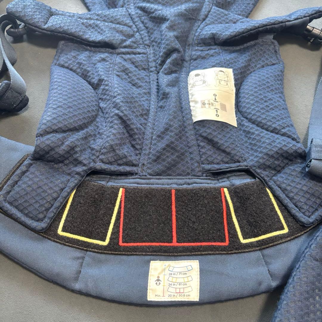 美品ergobaby OMNI breeze MIDNIGHTBLUE
