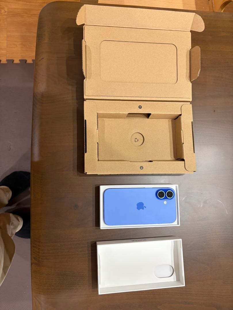 【ミハク】Apple iPhone 16