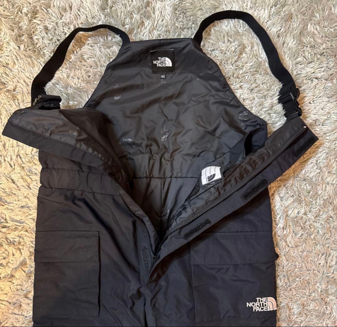 ノースフェイス ブラック スノーボードウェア サイズ140