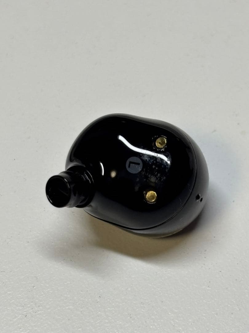 SONY WF-1000XM5 片耳(左) 充電ケース