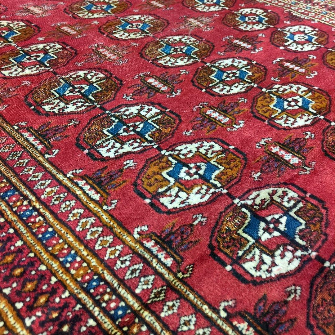 ヴィンテージラグ　パキスタン　トライバルラグ　手織り絨毯　レッド