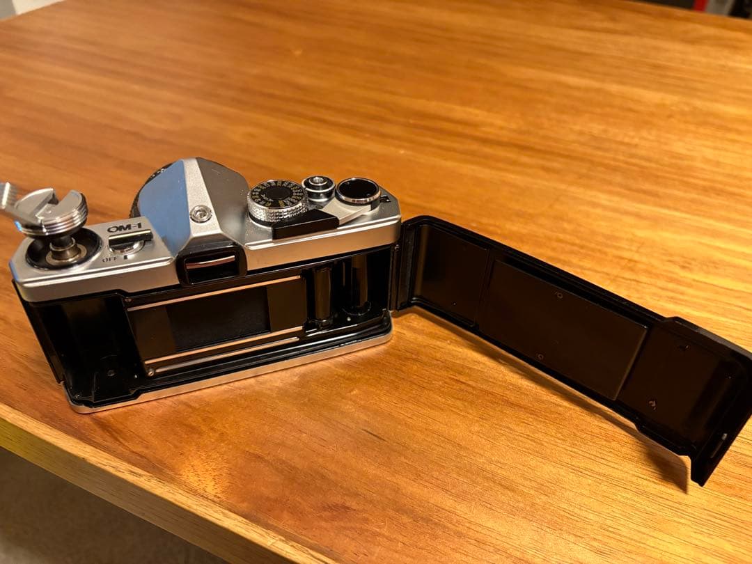 OLYMPUS　OM-1