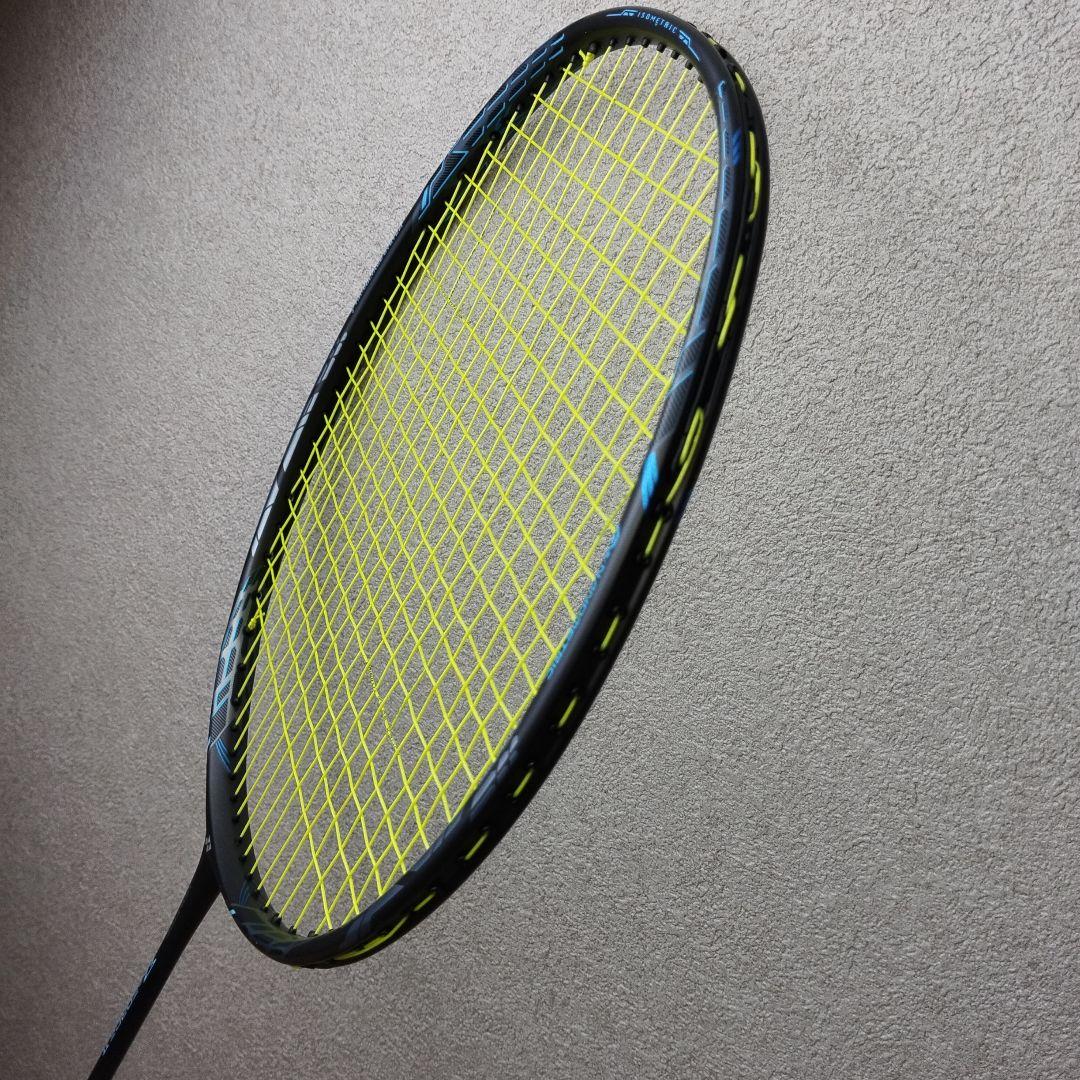 【極美品】YONEX VOLTRIC Z-FORCE Ⅱ 4UG5①