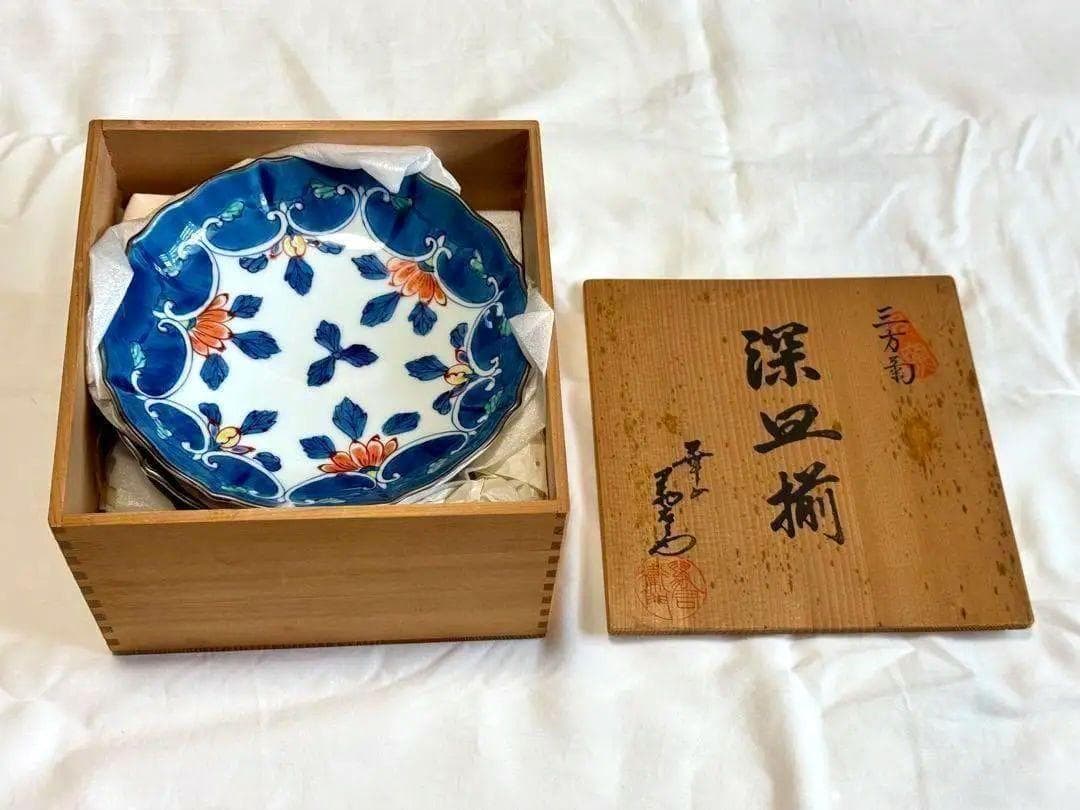 新品未使用 箱付き 有田焼 三方菊 深皿揃 5枚セット 工芸品 アンティーク