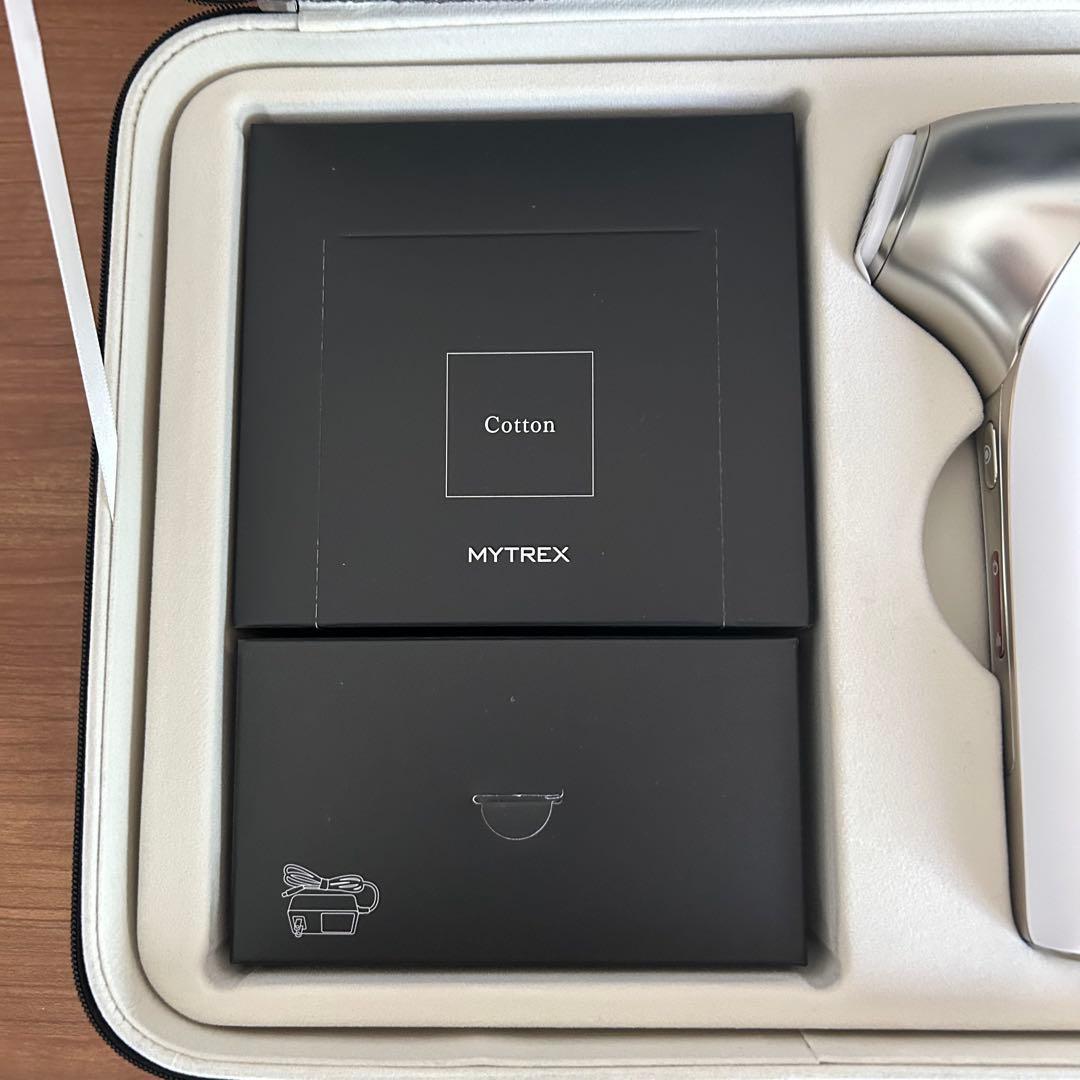 新品未使用品　MYTREX MiRAY ONE ホワイト　リフトアップ美顔器