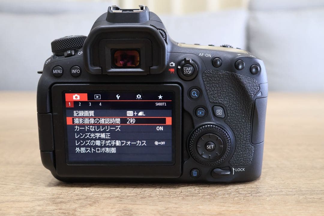 Canon EOS 6D MarkⅡ ボディ フルサイズ一眼レフカメラ