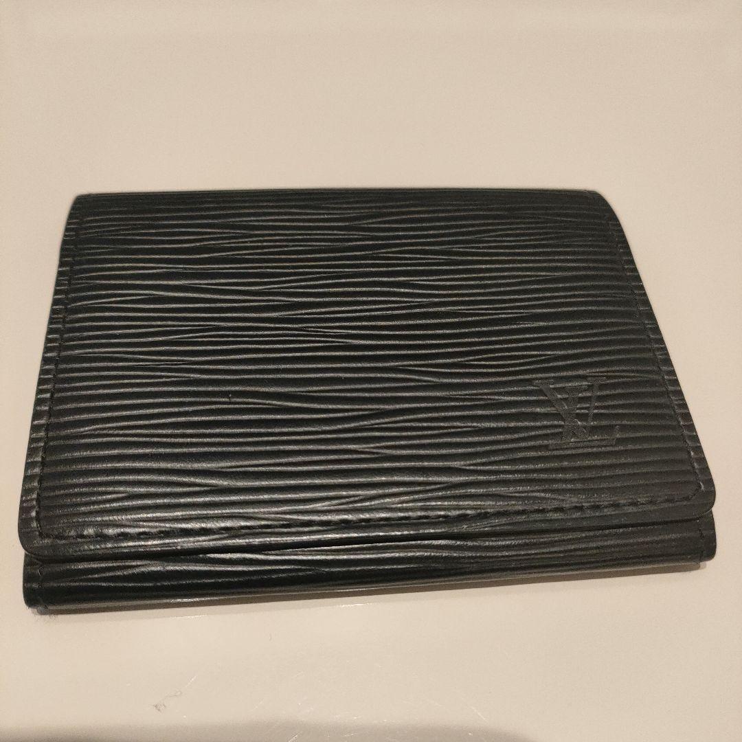 Louis Vuitton 黒 エピ 名刺入れ