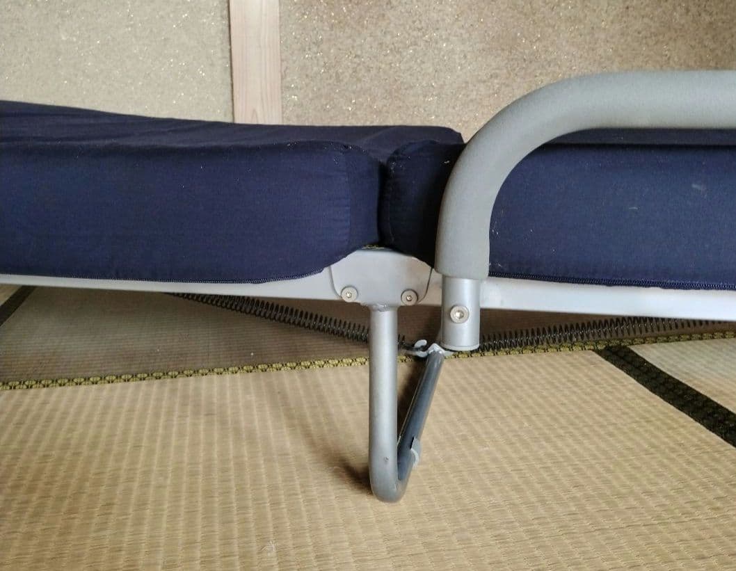 折り畳みベッド