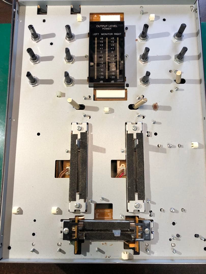 Technics テクニクス　SH-EX1200 予備CHフェーダー付属