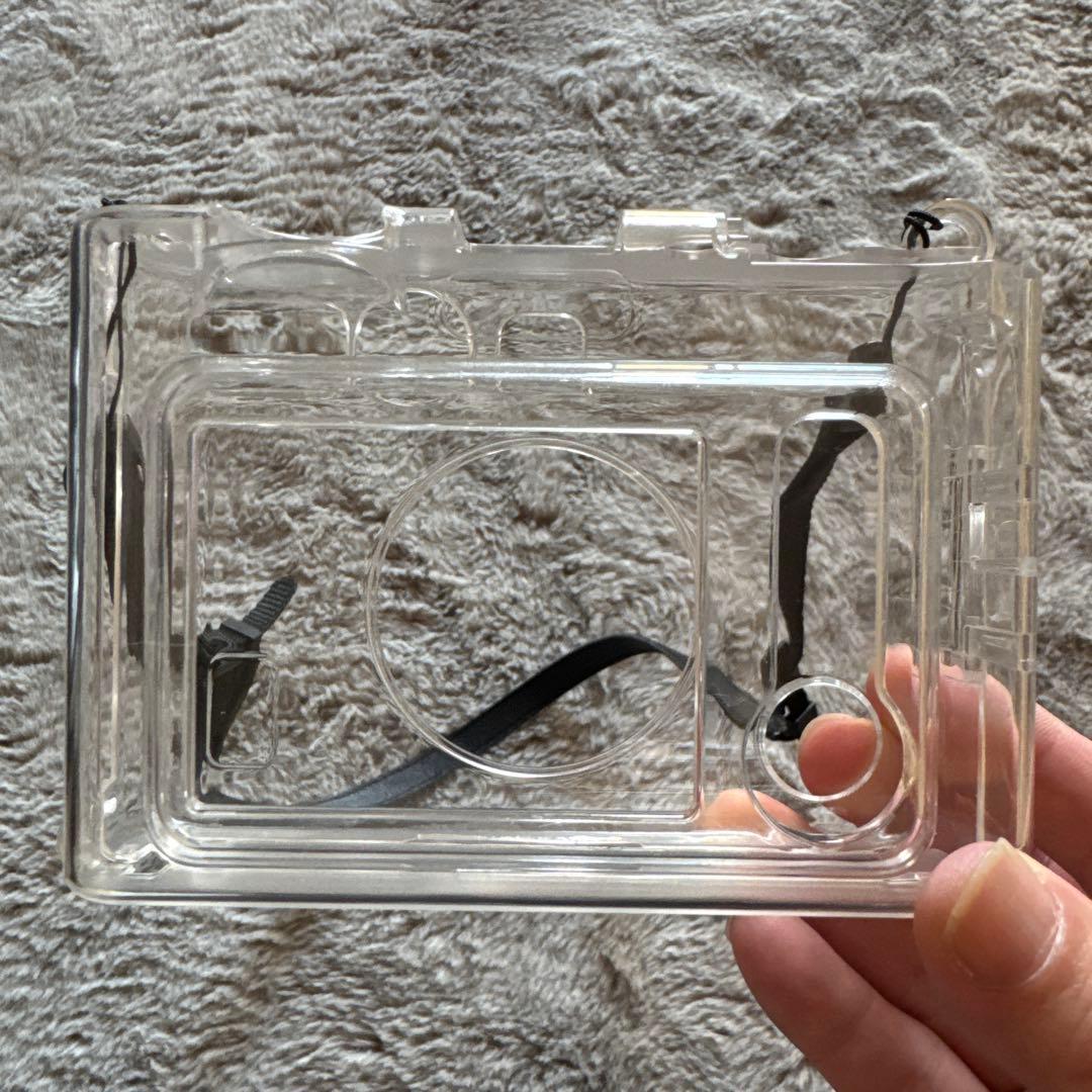 FUJIFILM instax mini Evo 本体と付属品