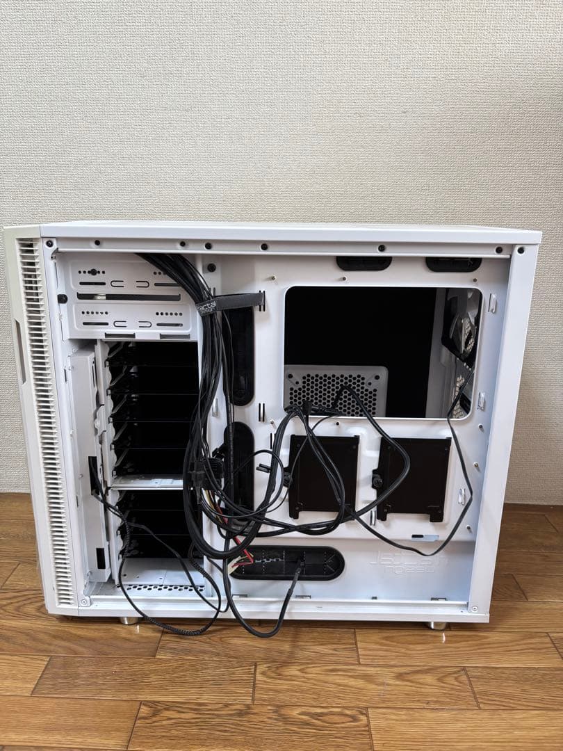 Fractal Design DEFINE R5 PCケース ホワイト （中古）