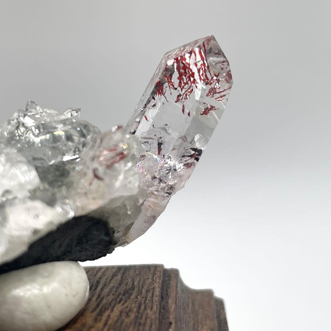 Namibia ゴボボセブ山 ヘマタイトインクォーツ(クラスター)