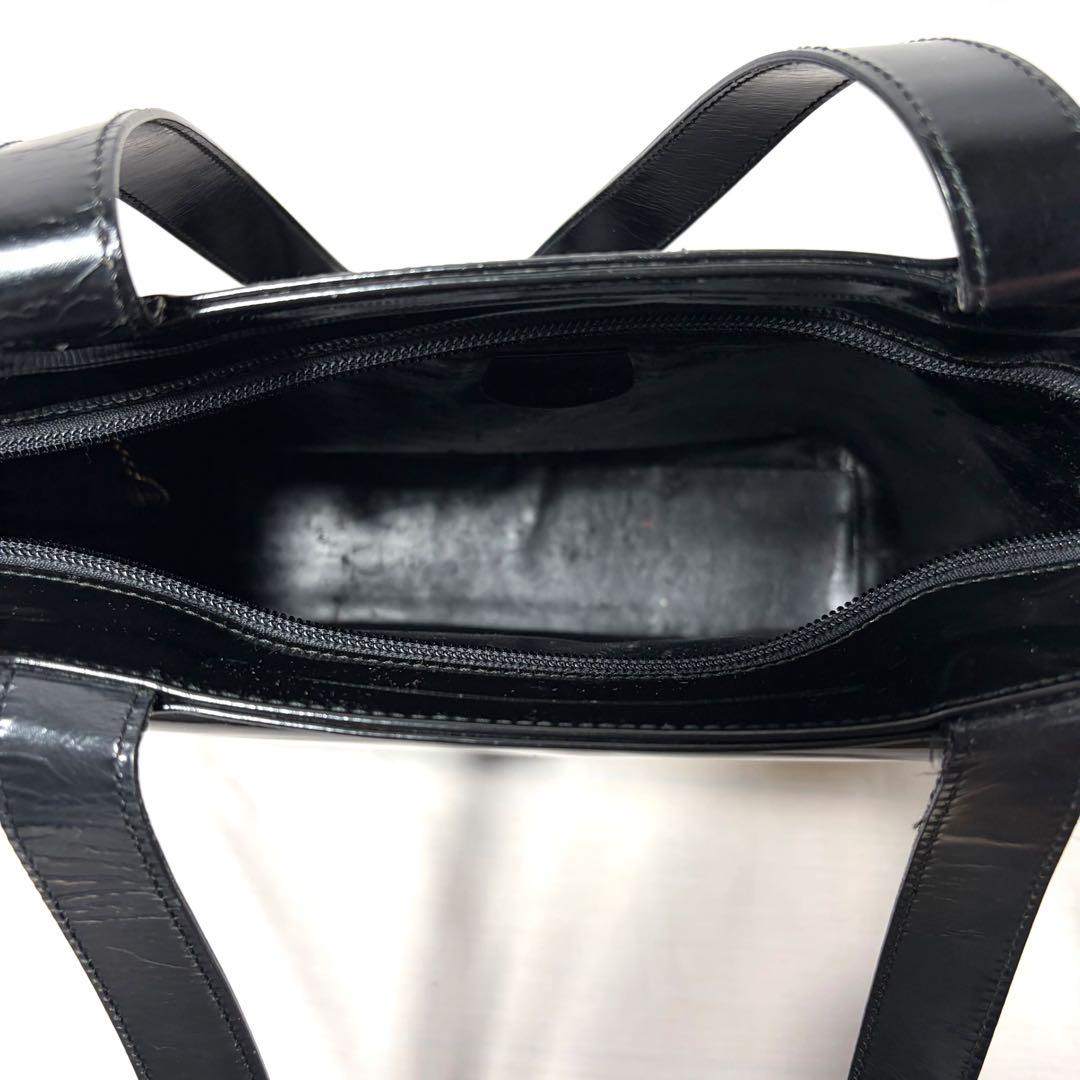 GUCCI グッチ　ショルダーバッグ　レザー　ブラック　高級　Gロゴ　金